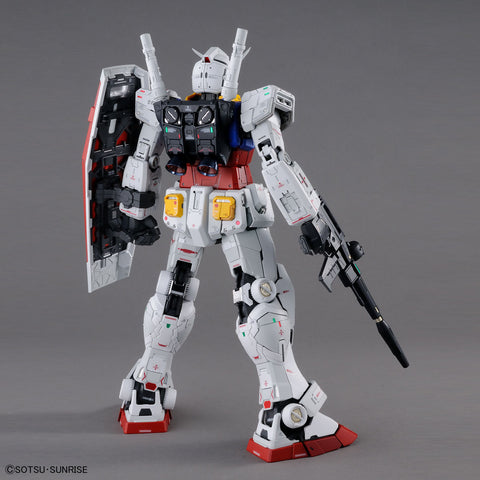 BANDAI PG UNLEASHED 1/60 RX-78-2 GUNDAM