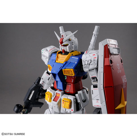 BANDAI PG UNLEASHED 1/60 RX-78-2 GUNDAM