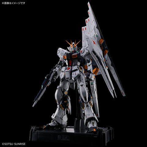 BANDAI PG UNLEASHED 1/60 ν Nu GUNDAM