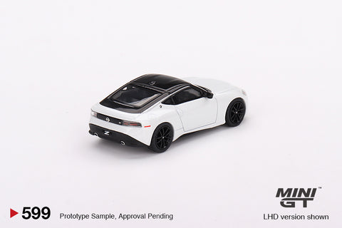 Mini GT 1:64 Nissan Z Performance 2023 – LHD – Everest White – MiJo Exclusives