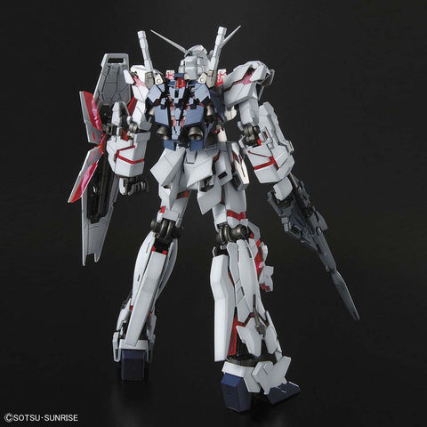 BANDAI MG 1/100 UNICORN GUNDAM