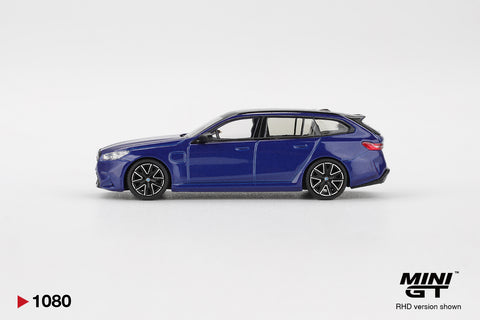 Mini GT 1:64 BMW M5 Touring (G99) Marina Bay